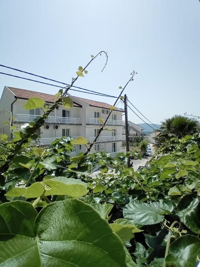 Apartmani Andela เนอุม ภายนอก รูปภาพ